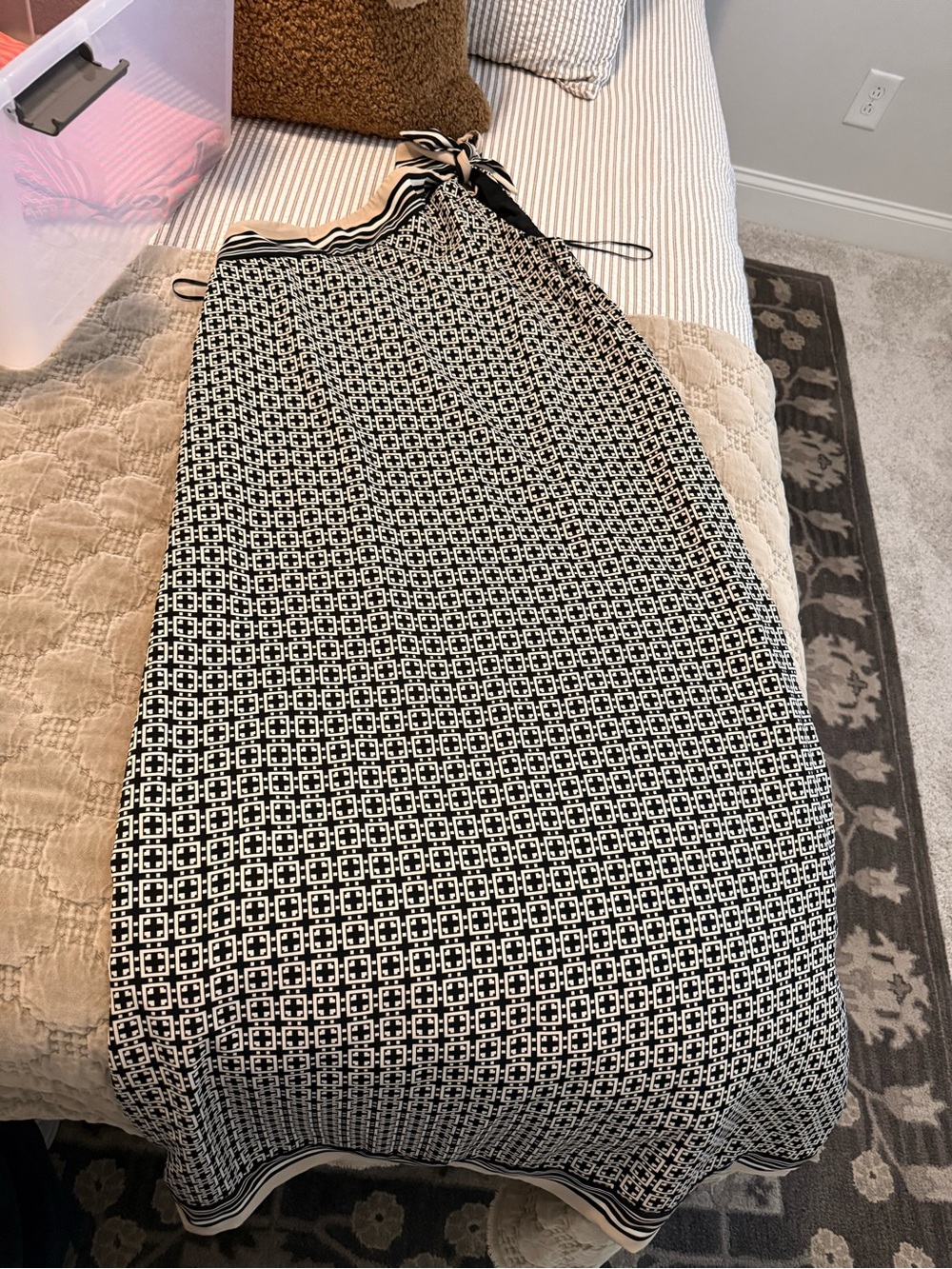 Abercrombie & Fitch Black and White Geometric Maxi Dress